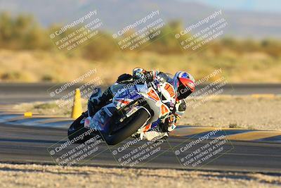 media/Nov-17-2024-CVMA (Sun) [[1fec520723]]/Race 18-Supersport Middleweight/